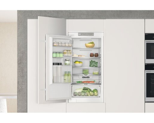 Whirlpool inverter ugradni kombinovani frižider WHC18 T323