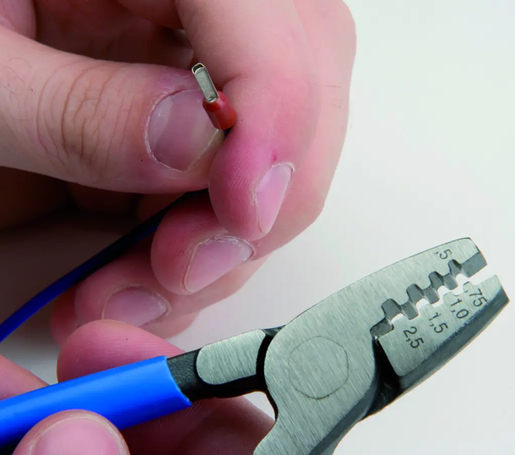 UNIOR Klešta za kablovske papučice 424/4P 140 607949