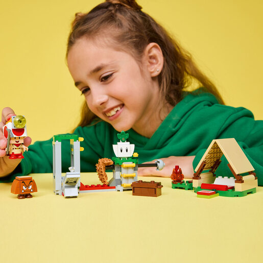 LEGO Kamp kapetana Touda 72040