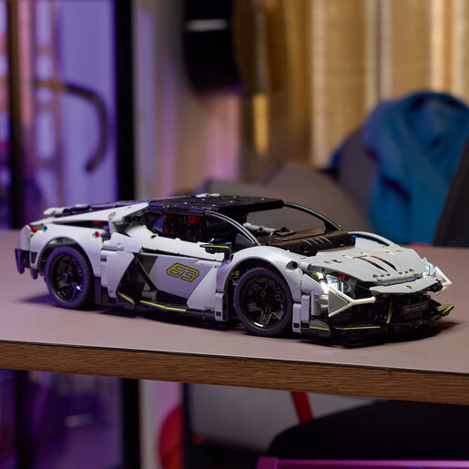 LEGO® Supersportski automobil Lamborghini Revuelto 42214