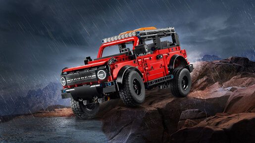 LEGO Ford Bronco® SUV 42213