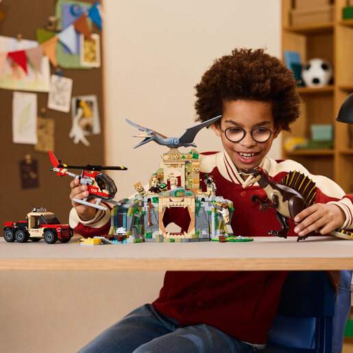 LEGO Vazdušna misija sa spinosaurusom i kvecalkoatlusom 76976