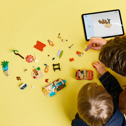 LEGO Bluina plaža i porodični izlet automobilom 11202