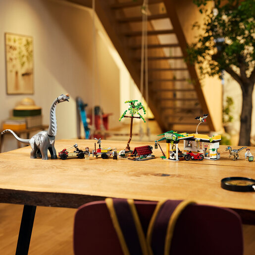 LEGO Misija praćenja raptora i titanosaurusa 76973