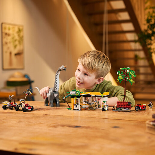 LEGO Misija praćenja raptora i titanosaurusa 76973