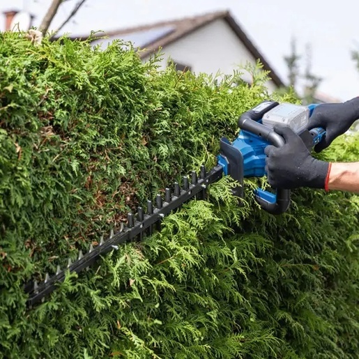 Scheppach aku makaze za živu ogradu C-HT720-X + set punjač 2.4A i 2 baterije 2.0Ah 5910606900