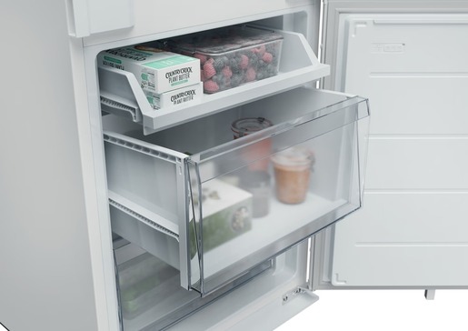 Candy FRESCO 400 ugradni kombinovani frižider ECNBQT3518E