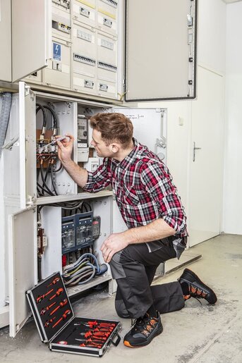 Radne pantalone – NEO TOOLS 81-220-XXL