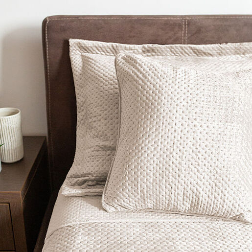 Dekordom Dekorativna jastučnica velluto ultrasonic 45x45 - ivory