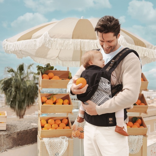 Kinderkraft nosiljka HUGGY BIZUU lunar black KNHUGG00BLKBI00