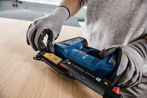 BOSCH Professional GNH 18V-35 aku pištolj za eksere, solo alat u L-BOXX-u 0601482701