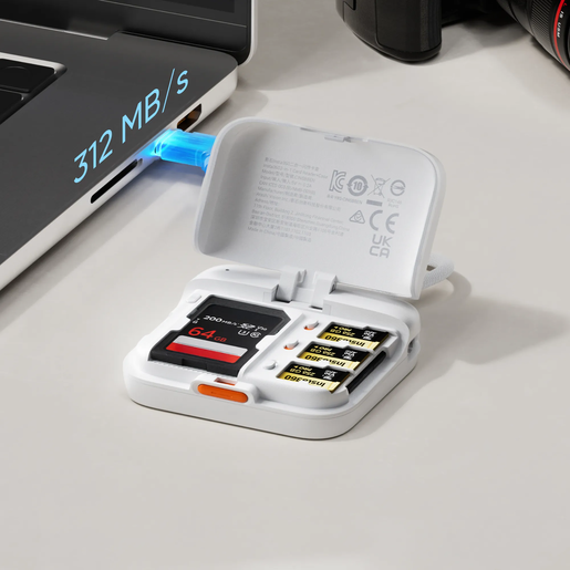 Insta360 2-u-1 čitač kartica + futrola