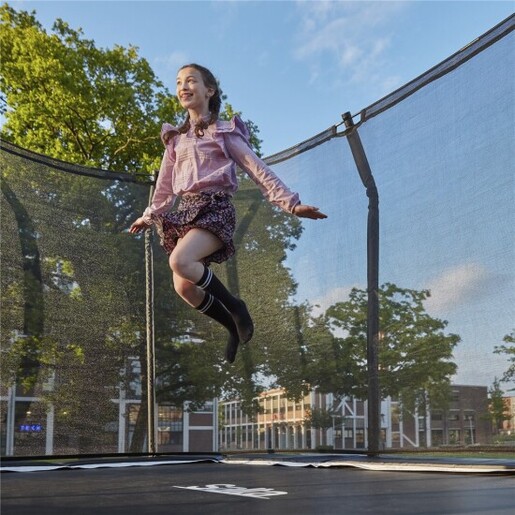 Salta Trambolina Premium Black Edition 396x244 5363