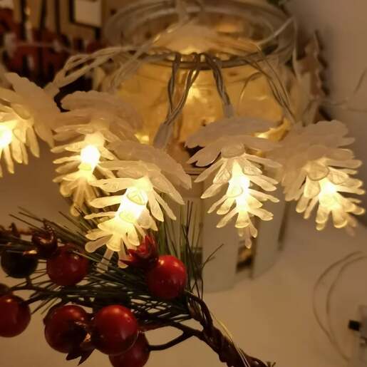 Led svetleći niz "šišarke" 1.35m Ml-c3012