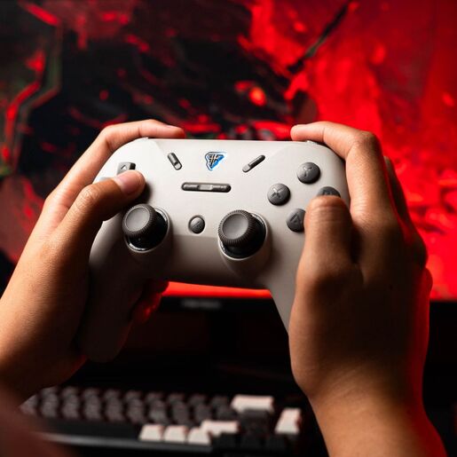 Joypad wireless Fantech WGP12S Revolver III sivi