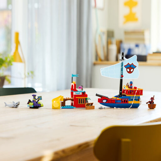 LEGO Piratski brod Spajdijevog tima 11208