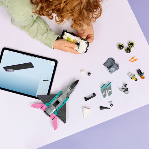 LEGO Mlaznjak protiv automobila 60489