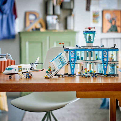 LEGO Aerodrom sa avionom 60502