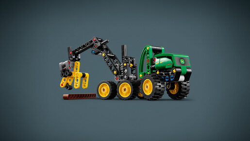 LEGO John Deere 1470H kombajn sa točkovima 42218