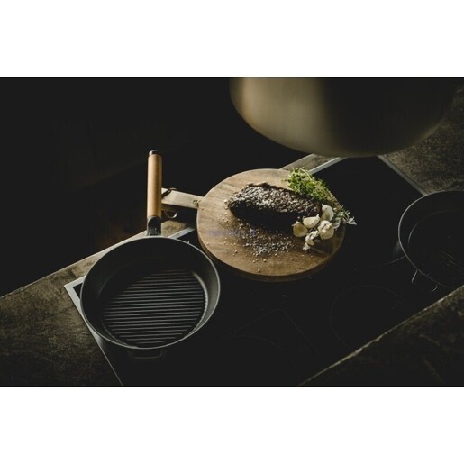 Fiskars gril tiganj od livenog gvožđa