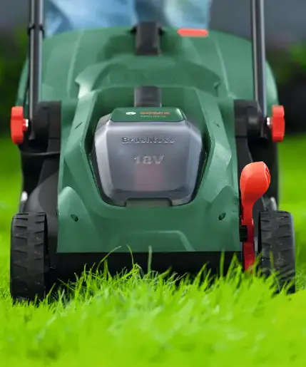 BOSCH akumulatorska kosilica ROTAK18V-32, 18 V, širina rezanja 32 cm, košara za travu 35 L 06008B9P01