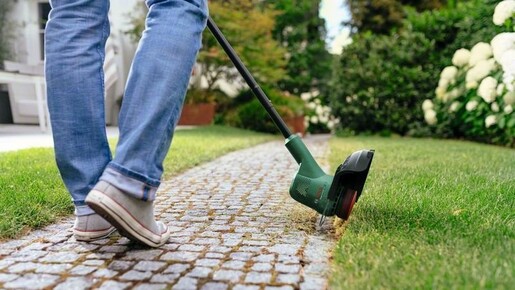 BOSCH aku šišač tratine EasyGrassCut 18V, 2.0Ah, 26cm 06008C1C05