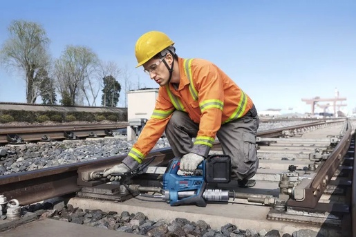 BOSCH Professional GFP 18V-10 mazalica, solo alat 06019N6000