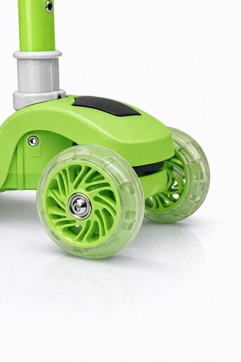 Zeleni sklopivi dečiji trotinet sa svetlećim točkovima i podesivom visinom