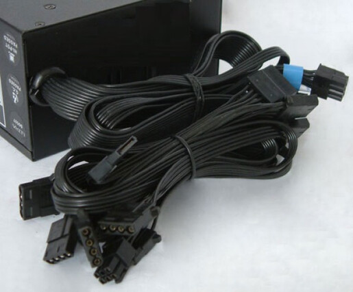 Napajanje 650W Raidmax RX-650XT(B) Black/120mmTC Fan/SI Bulk