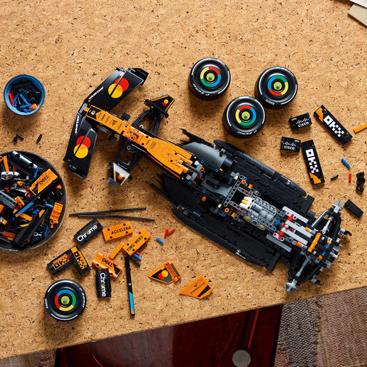 LEGO McLaren MCL39 F1® automobil 42228