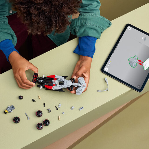 LEGO Audi F1® Team R26 trkački automobil 77259