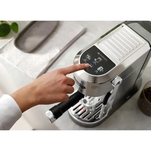 DeLonghi Aparat za espresso kafu EC890.WI