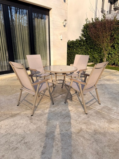 BOLZZ BAŠTENSKA GARNITURA SET 4 STOLICE + STO BEZ BOLBASGARBEZ