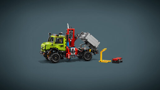 LEGO Mercedes-Benz Unimog U 5023 sa kranom 42242