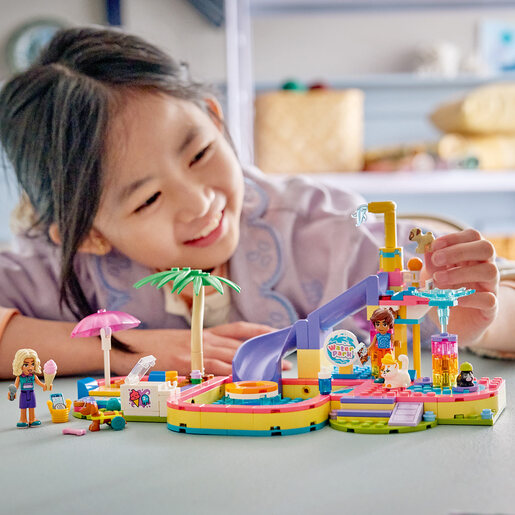 LEGO Zabavni dan u akva-parku 42676