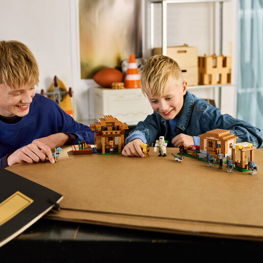 LEGO Napad na selo Evokera 21596