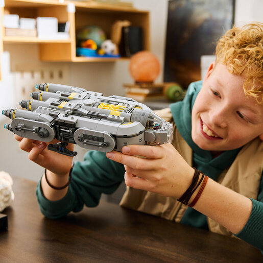 LEGO Svemirski brod Anzelana 75445