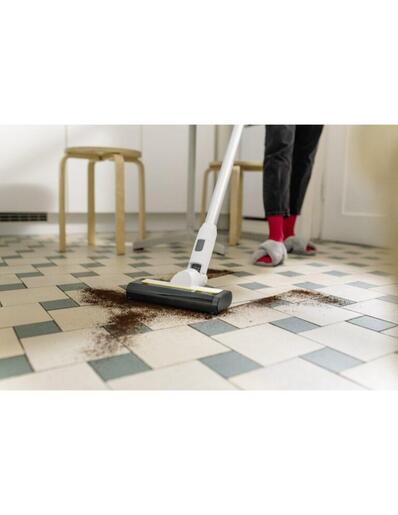 Karcher Baterijski usisivač KVA 2 + paročistač SC 1 Upright