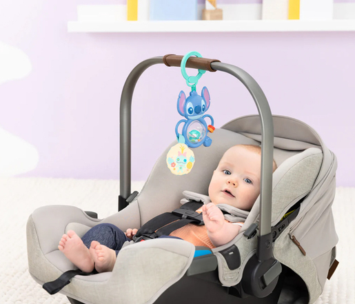 KIDS II BS DISNEY BABY IGRACKA STITCH TUMMY TUMBLE ZA KOLICA 17472 (0m+)