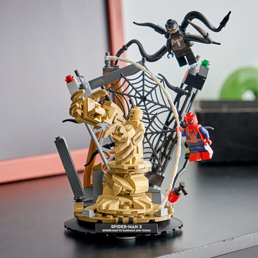 LEGO Epska bitka: Spajdermen protiv Sendmena 76334