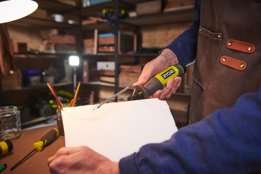 Kompaktni bežični vrući rezač, USB Lithium™ 4V (2,0 Ah) - RYOBI RHC4-120G