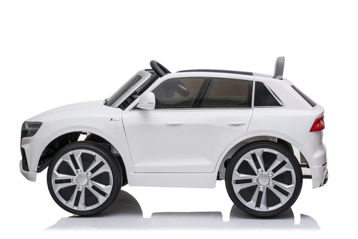 Audi q8 beli 13387