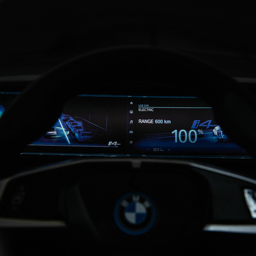 Bmw i4 crni - premium oprema 11493
