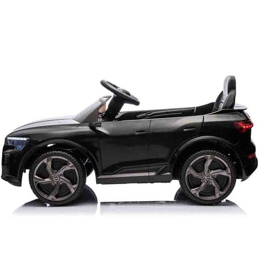 Audi sq8 e-tron  crni 15066