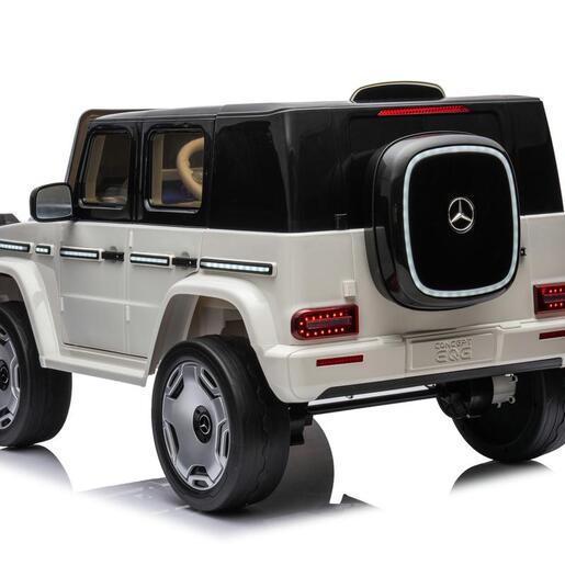Mercedes eqg 4x4 beli - premium oprema 11529