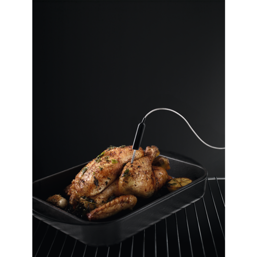 AEG multifunkcionalna ugradna rerna BPK642120M - OUTLET