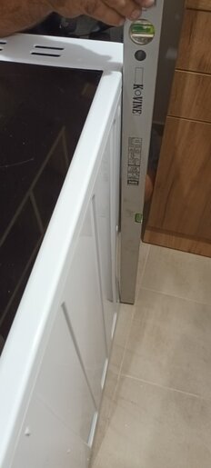 Beko FSS 57100 GW električni šporet - OUTLET