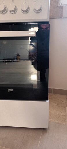 Beko FSS 57100 GW električni šporet - OUTLET