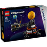 LEGO Planeta Zemlja i Mesec u orbiti 42179